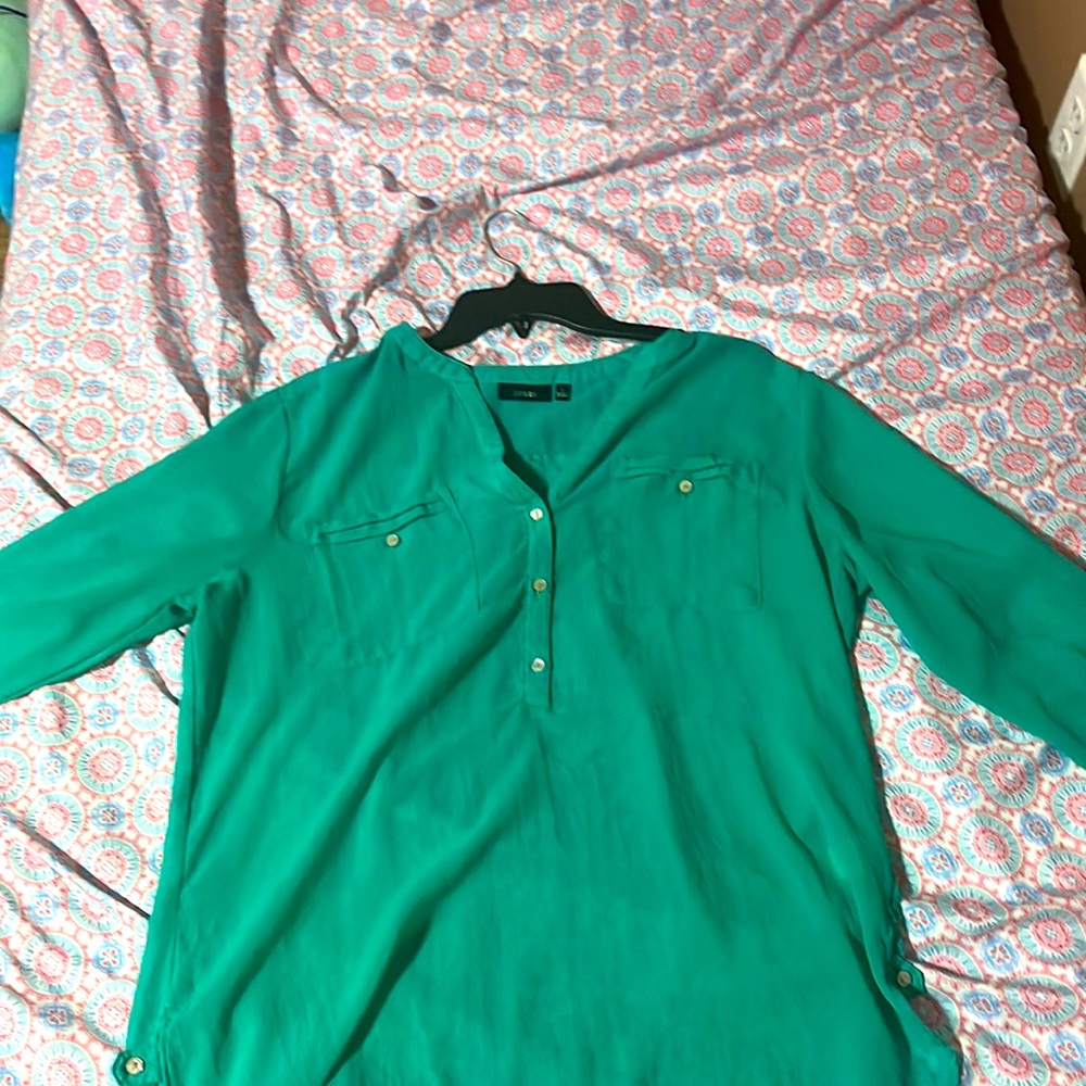 See threw APT.9 size (LG)